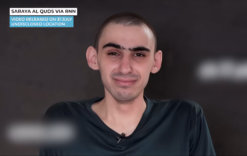 بارمتەیەکی ئیسرائیلی: حەماس بۆ ئەوەی کەرامەتم بشکێنن ڕووتیان کردمەوە