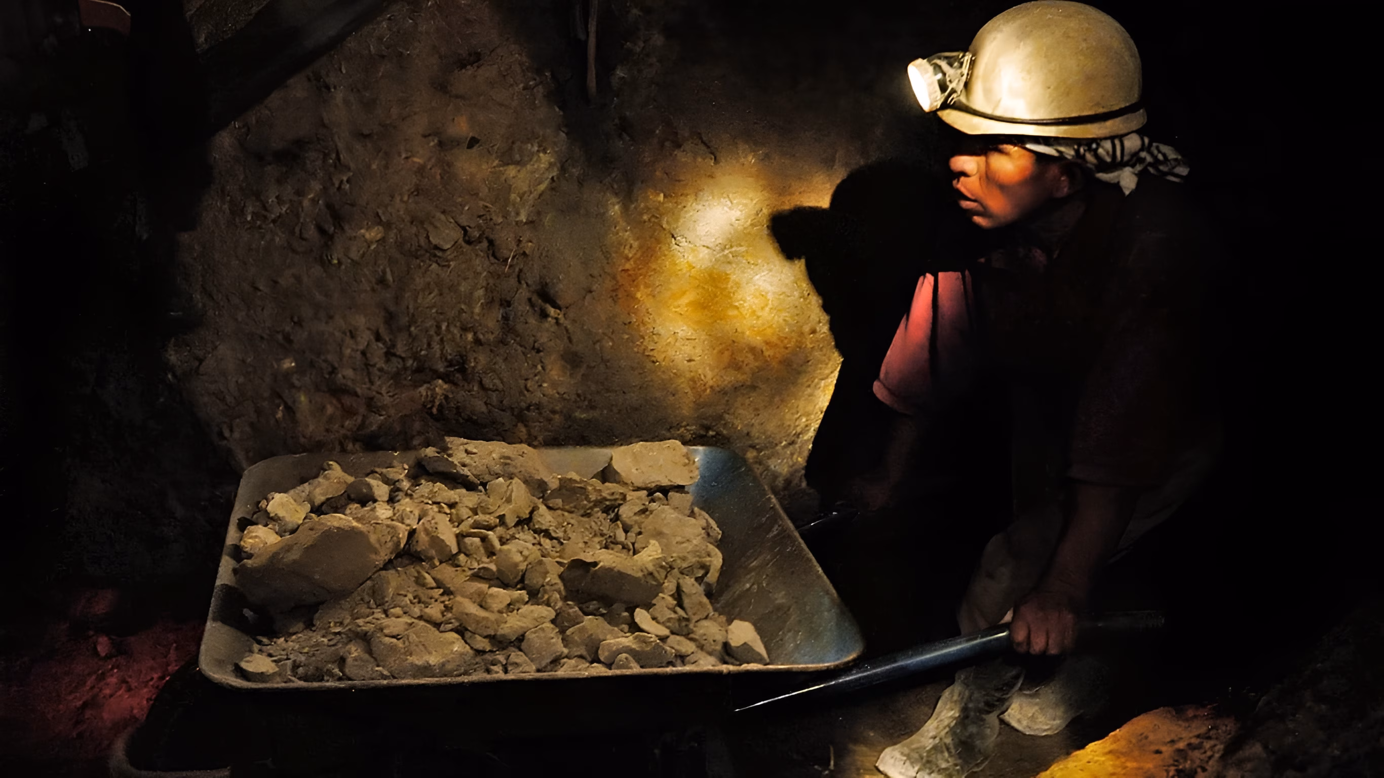 چین گەورەترین کانگەی زێڕی لە 76 ساڵی ڕابردووی خۆی دۆزییەوە