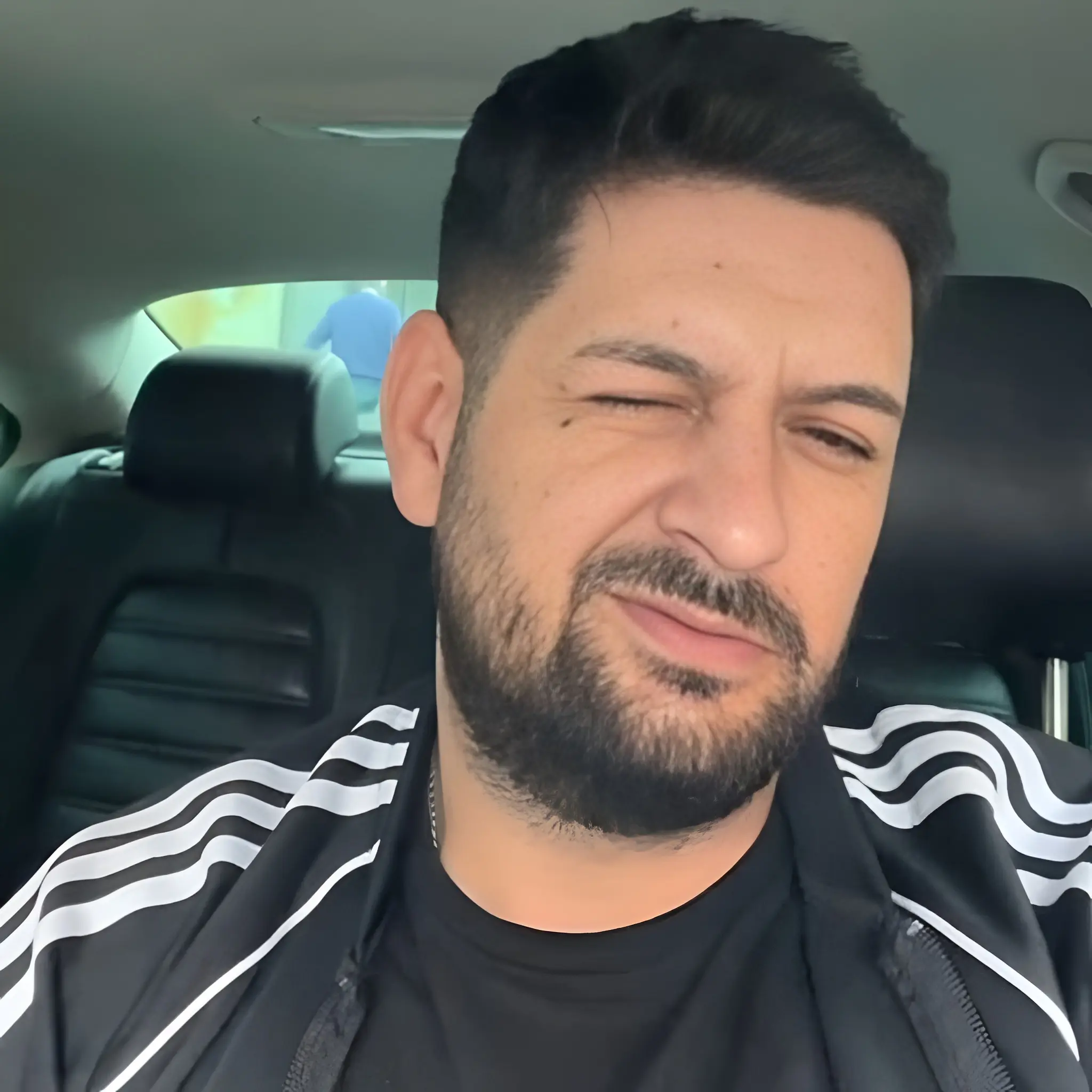 سەرۆک مافیایەک ئۆفەری 1,500 پاوەندی پێدرا بە بۆ ئەوەی بەڕیتانیا جێبهێڵێت