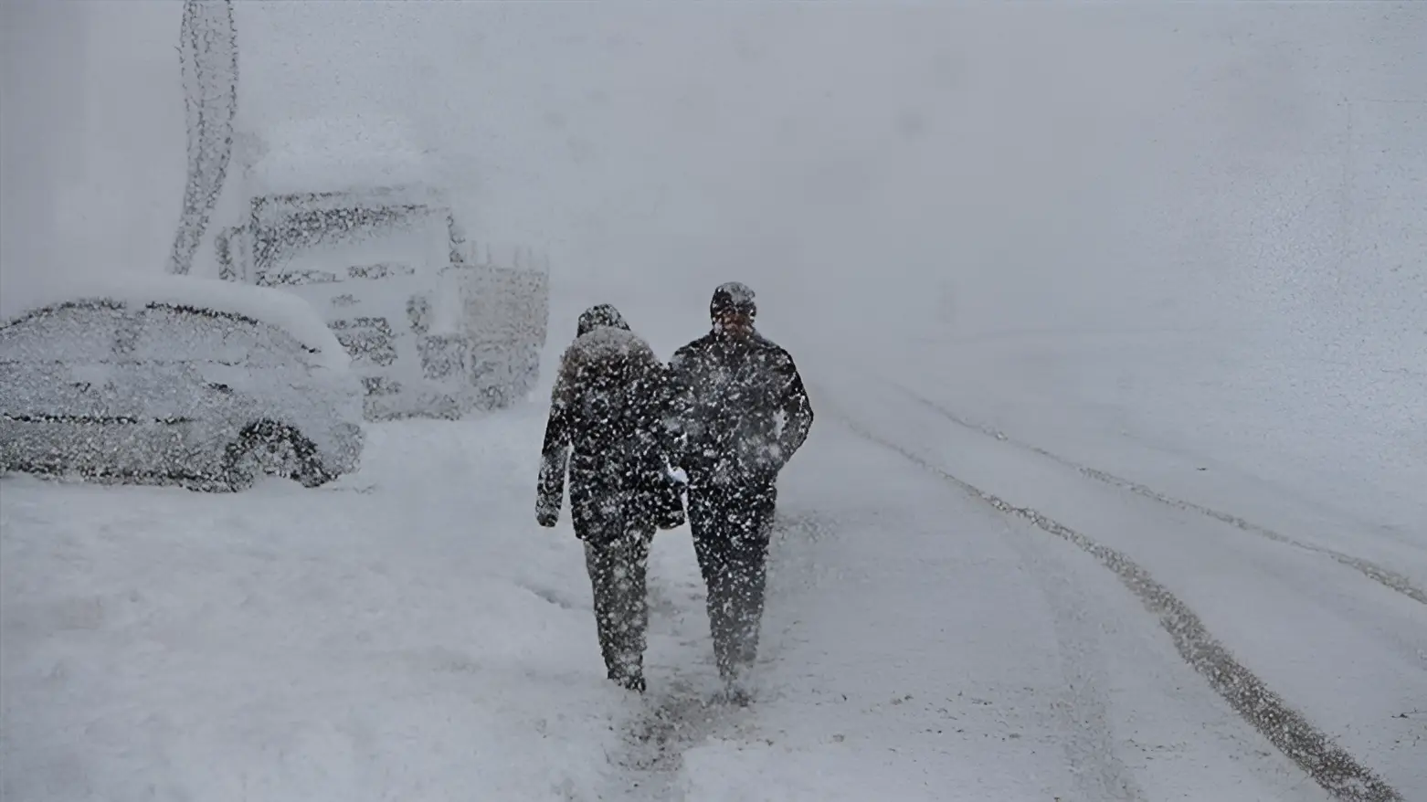 باران و به‌فر به‌ڕێوه‌یه‌