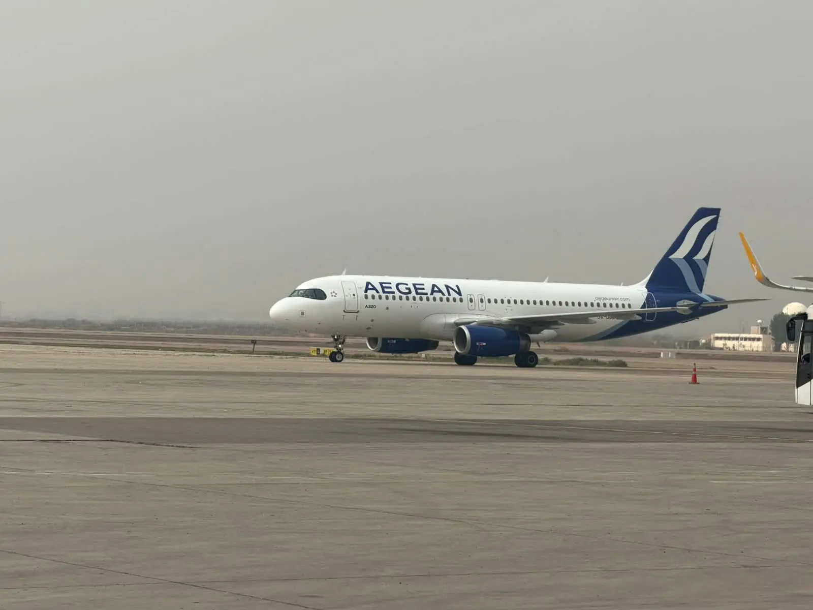 دوای نزیكه‌ی نیو سه‌ده‌ فڕۆكه‌یه‌كی ئه‌ورووپی له‌ فڕۆكه‌خانه‌ی به‌غدا ده‌نیشێته‌وه‌