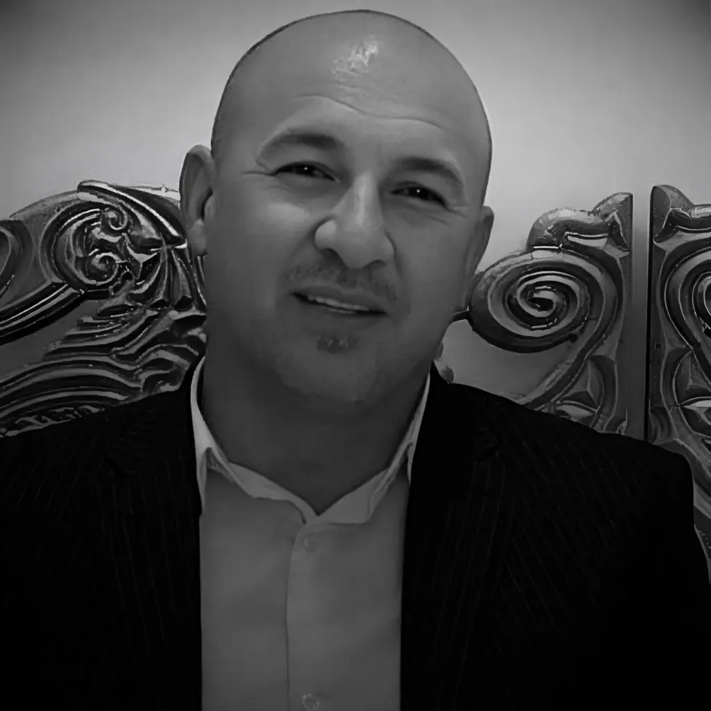 بەڕێوەبەری فەرمانگەیەک بە دەستی کوڕەکەی کوژرا