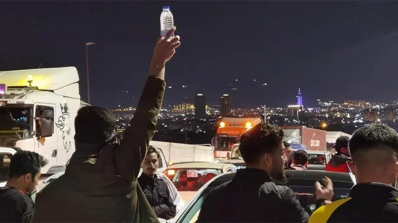 ڕێکاری تووندی بەشەناوخۆییەکان قوتابییانی هێنایە سەر شەقام 