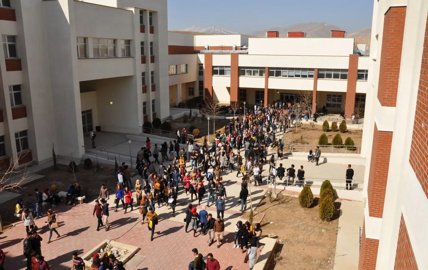 قوتابییان لە کرێی خوێندن دەبەخشرێن 