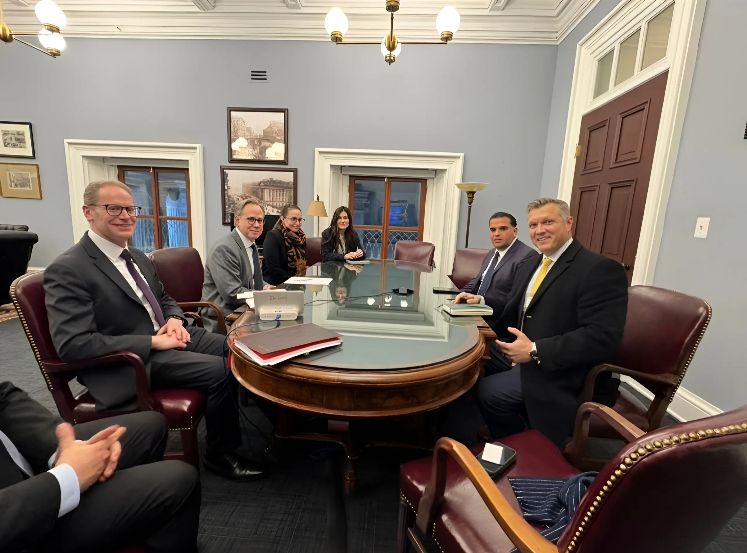 ئەمریکا بەدواداچوون بۆ دۆسیە داراییەکانی عێراق دەکات