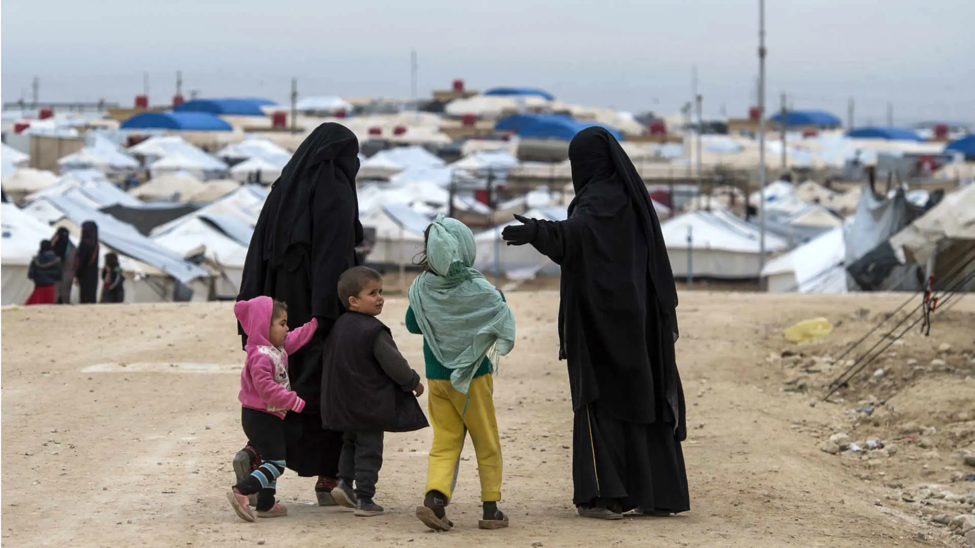 حکومەتی سووریا داخستنی کەمپی هۆلی راگەیاند