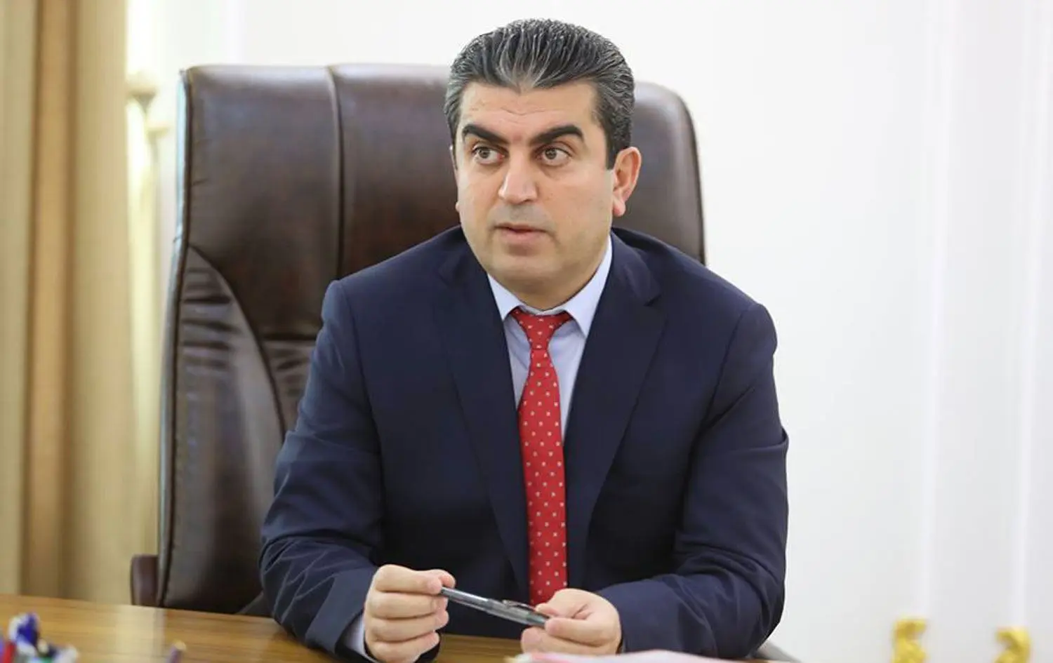 فەرهاد ئەتروشی: کارنامەکەی پەرلەمان رەزامەندی سەرۆك و دوو جێگرەكەی نەبووە