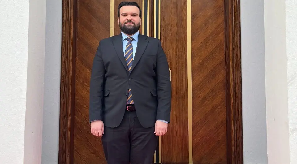 لە “مان و مردنمان بەیەکەوەیە” تا دەنگی جاشان، کێ نیشتمان دەفرۆشێت لە کاتی تاقیکردنەوە؟