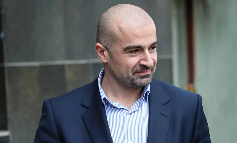 بافڵ تاڵەبانی ئامۆزایەکی شێخ جەعفەر و کوڕەکەى لە ناو بازاڕ ڕفاند