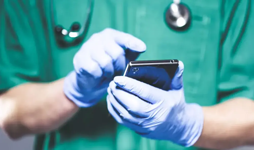 کۆتایی بە ڕاوێژی پزیشکی لەڕێگەی تەلەفۆنەوە هات