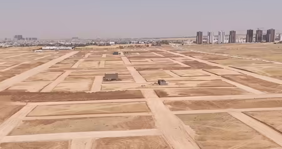 سبەی زەوی دابەش دەکرێت