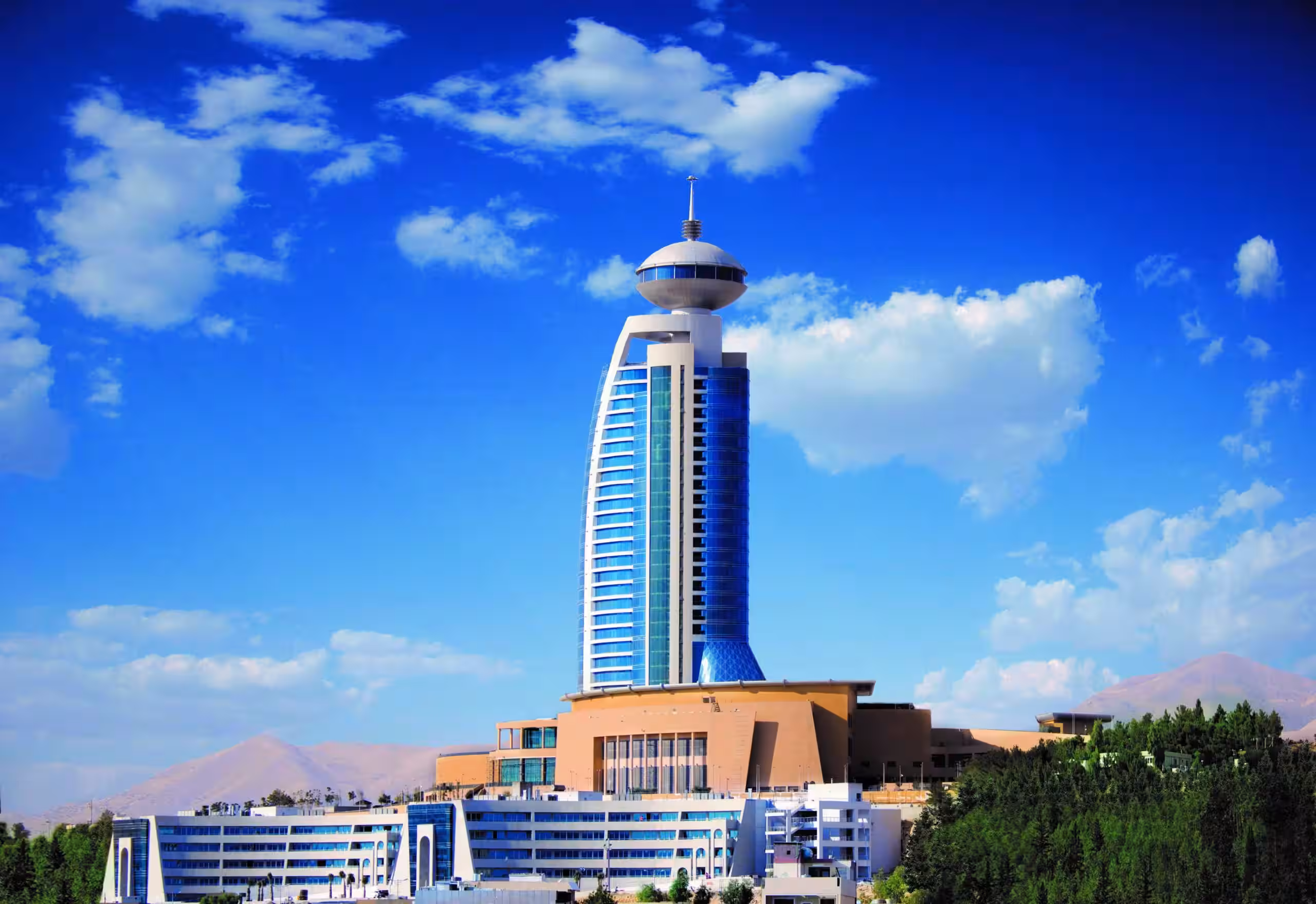 لە هەولێر زەوی دابەشکراوە و لە سلێمانیش سەرۆکی شارەوانی تۆمەتبار دەکرێت