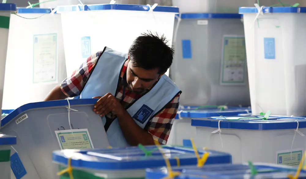 پاره‌ی كارمه‌ندانی سه‌ر سندووق دابه‌ش ده‌كرێت