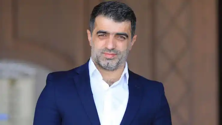 عەلی حەمە ساڵح بۆ هەڤاڵ ئەبوبەکر: ئای چ ئازارێک دەچێژم پشتی ستەمکار دەگریت!